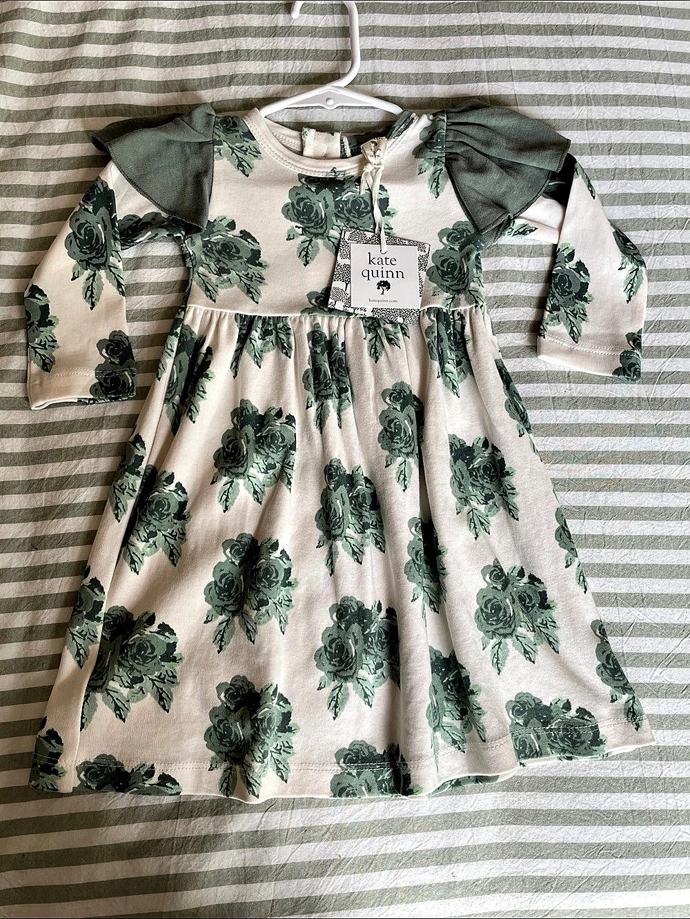 Kate Quinn Long sleeve flutter sleeve dress, green rose 18-24 nwt